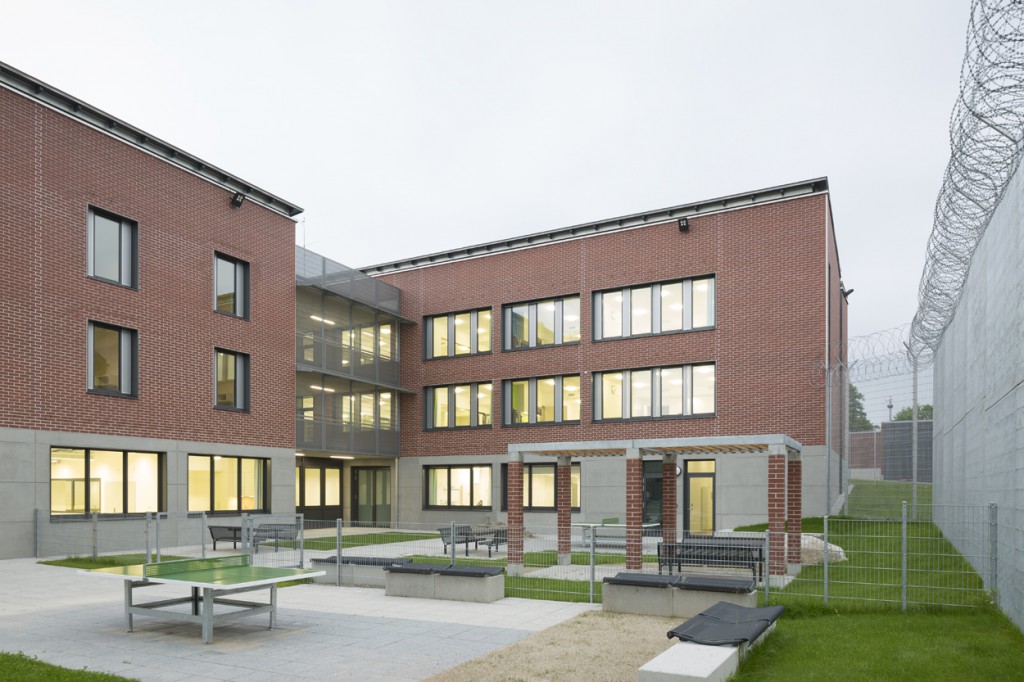 Nickl & Partner Architekten AG: Forensikneubau, Inn-Salzach-Klinikum, Gabersee