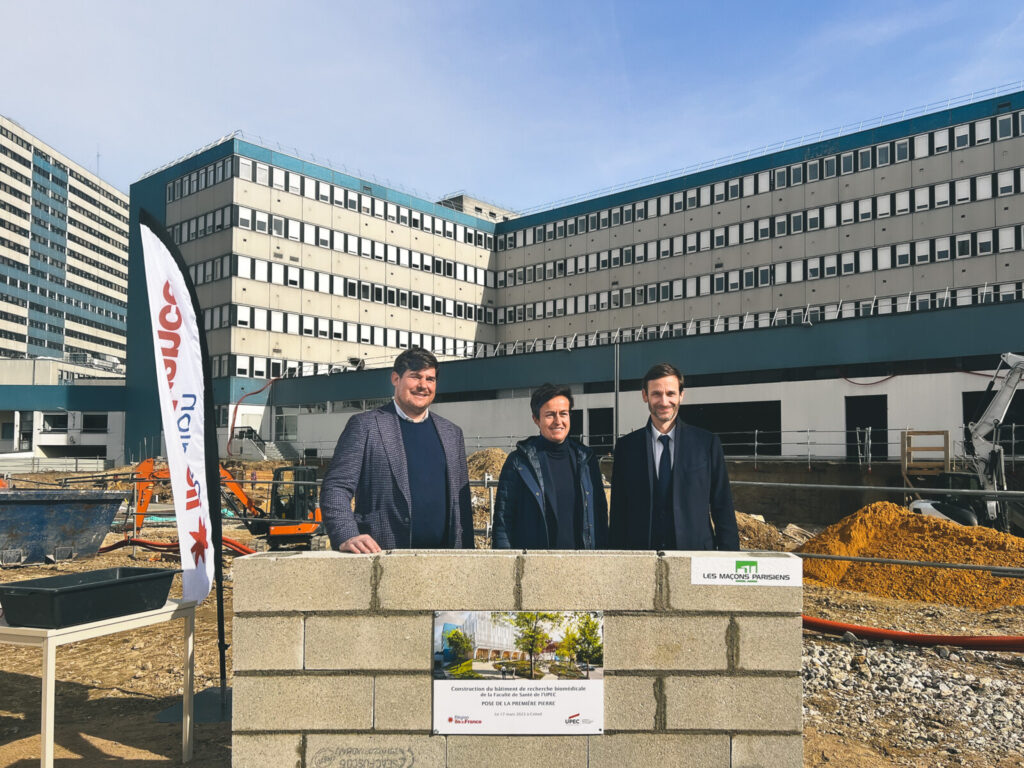 Hieronimus Nickl, Astrid Beem, Managing Director of Nickl & Partner France, and Raphaël Greffe, project responsible of UPEC, at the laying of the foundation stone for the BRB in Paris-Créteil